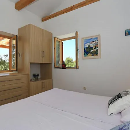 Apartment Stone House Magarac *